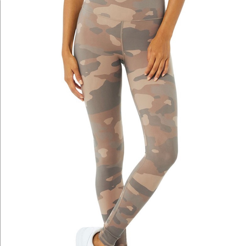 Alo Yoga High Waist Camo Vapor Leggings Putty XS